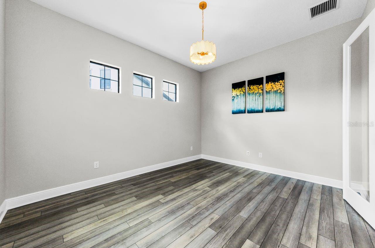 Image 10 of 65 For 291 Mossy River Court