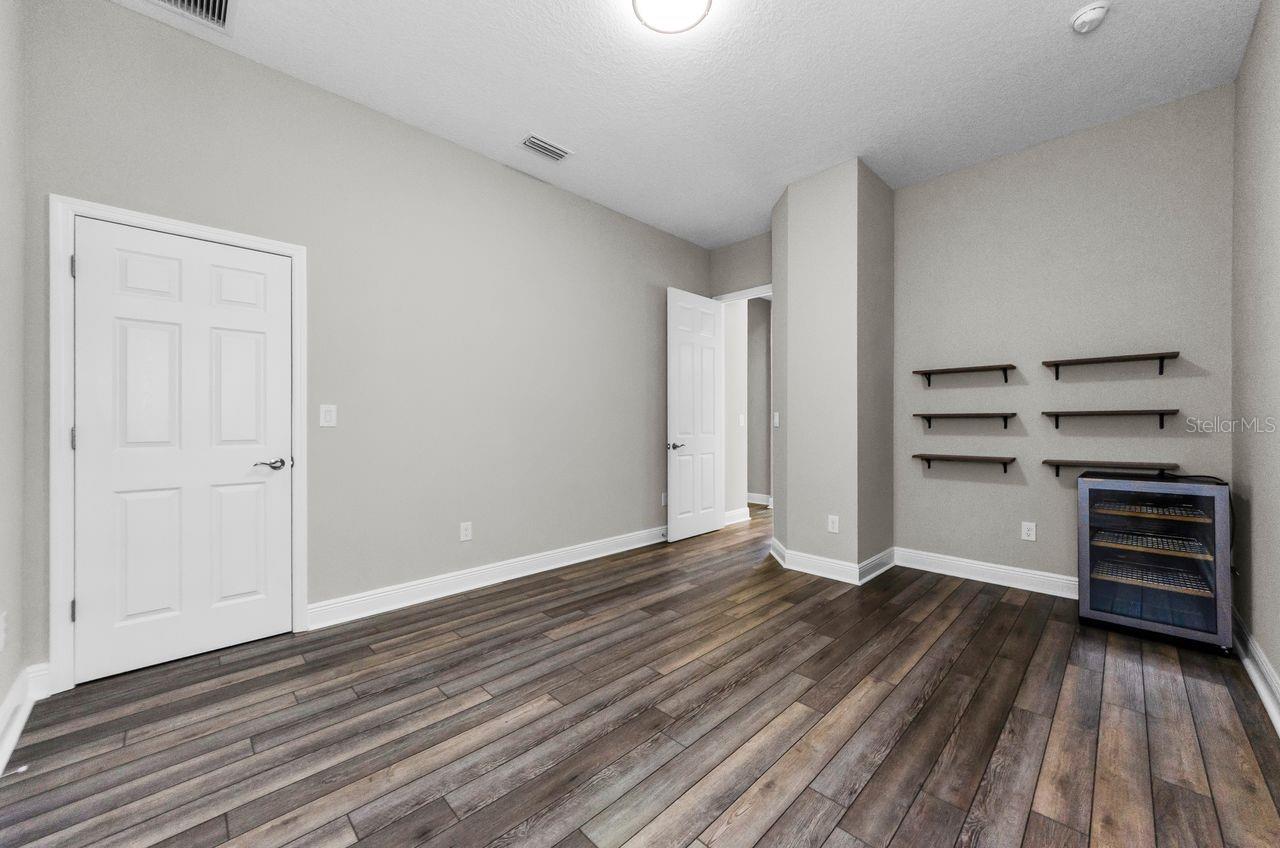 Image 30 of 65 For 291 Mossy River Court