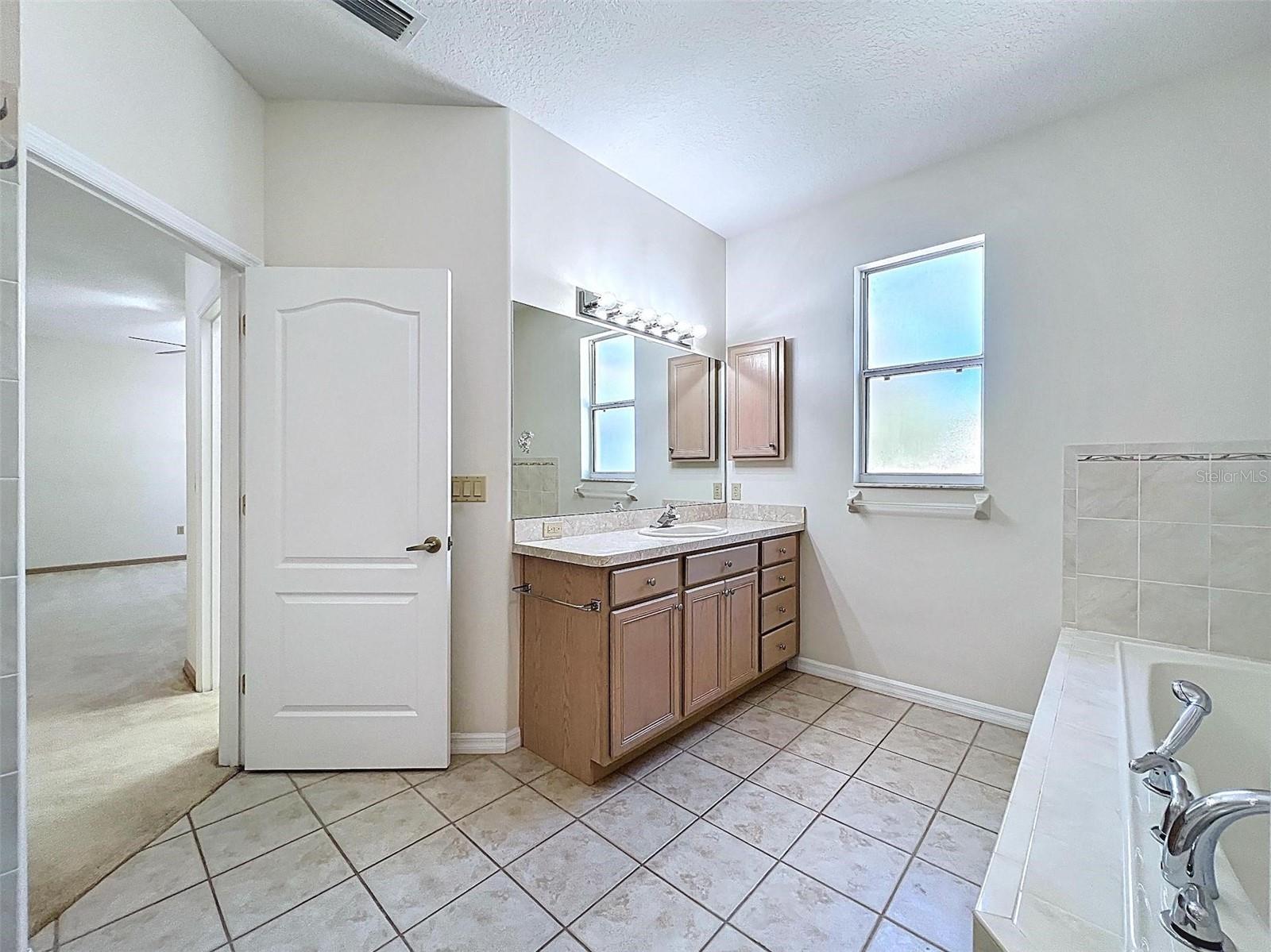 Image 22 of 28 For 5950 Petunia Terrace