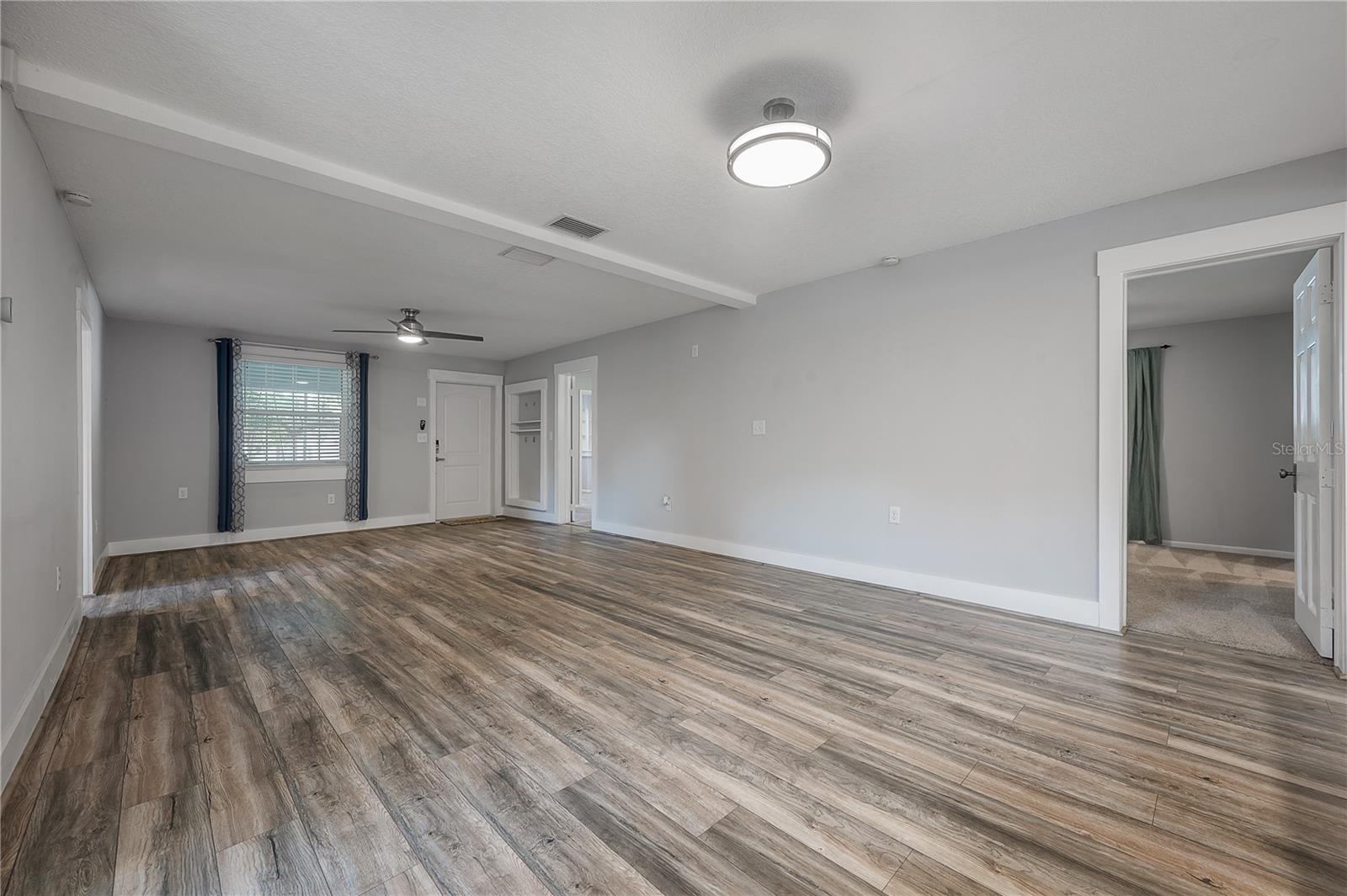 Image 11 of 50 For 1404 Cayuga Street
