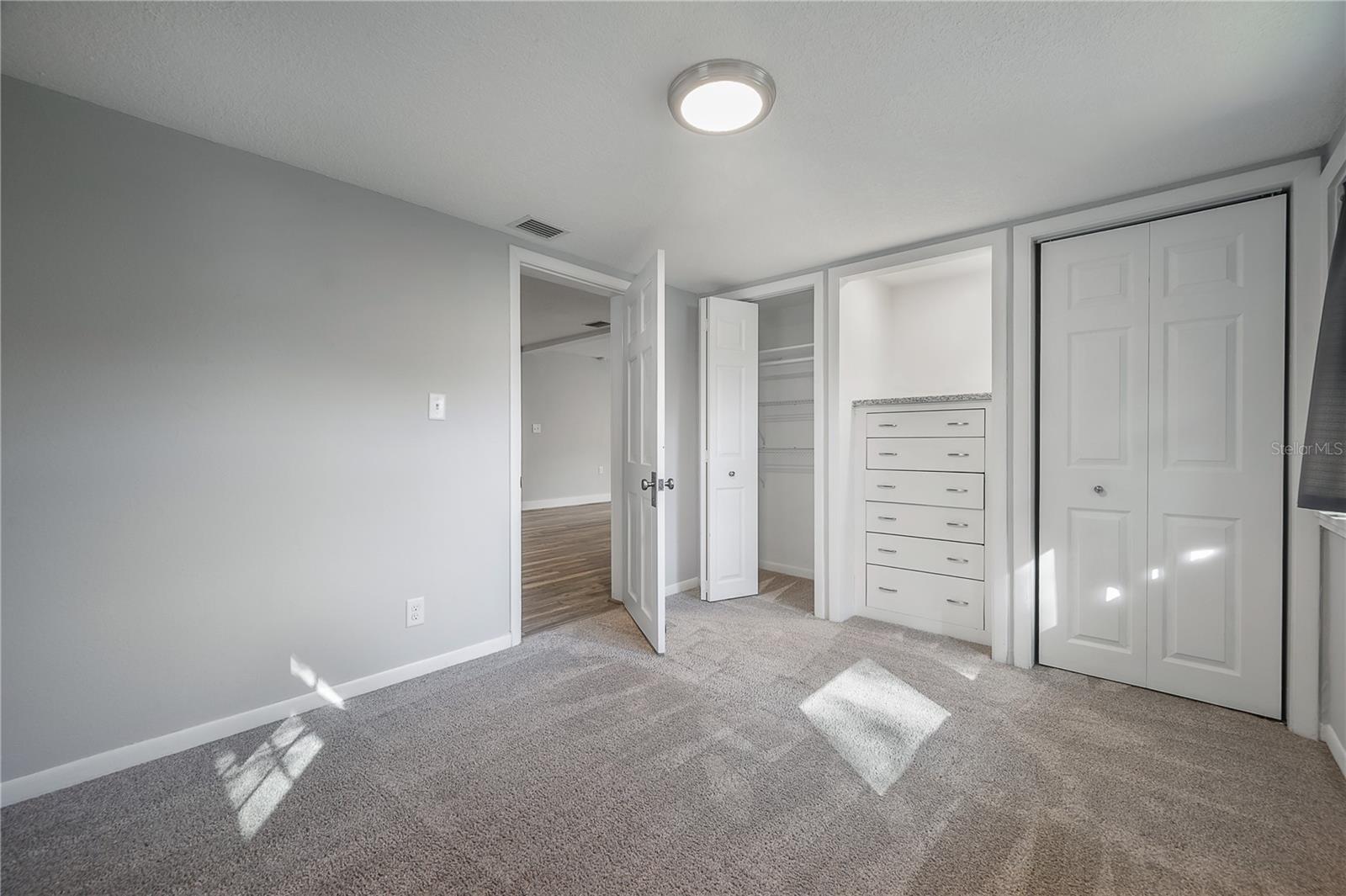 Image 17 of 50 For 1404 Cayuga Street
