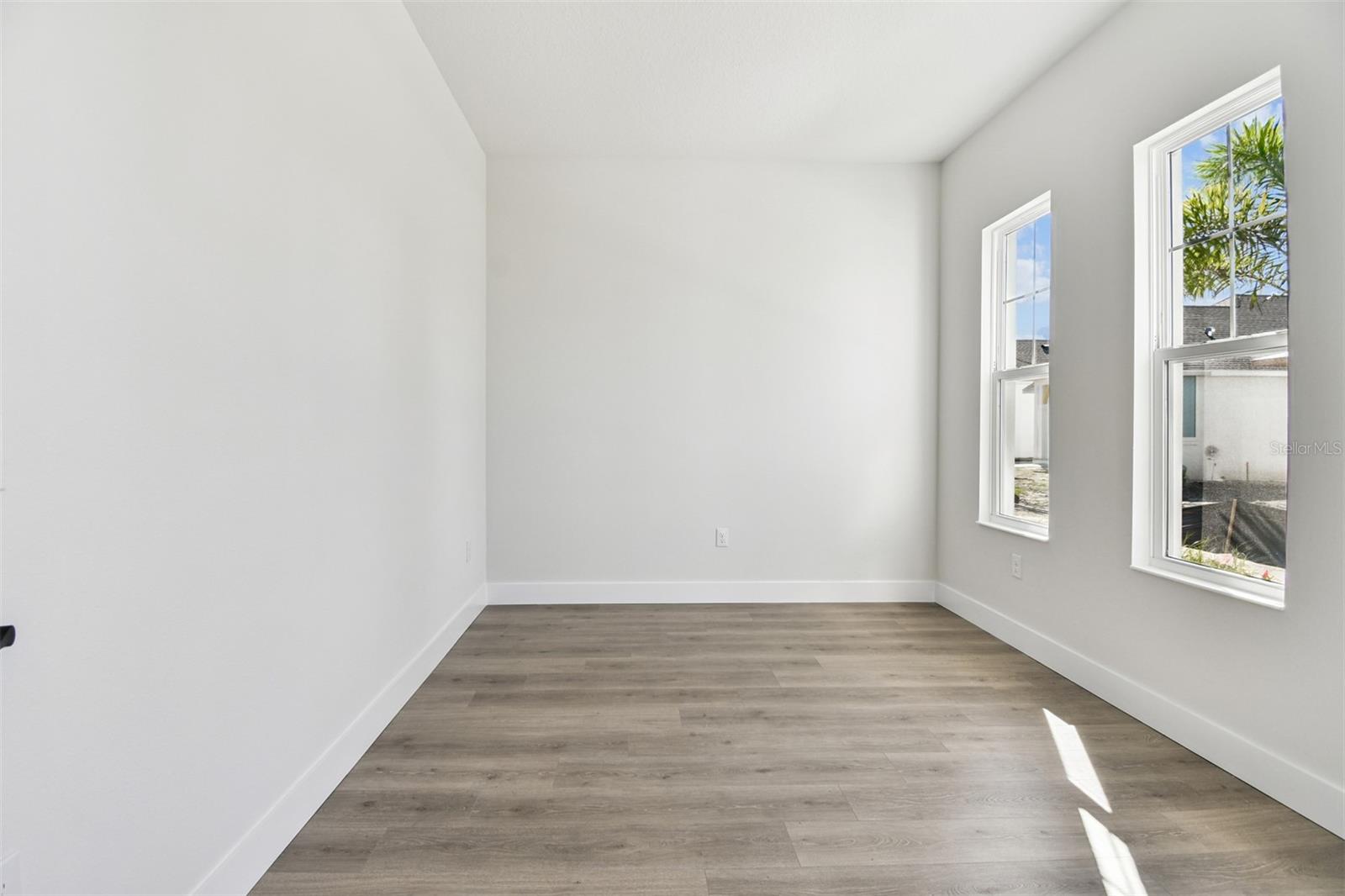 Image 17 of 42 For 7267 Kodiak Lane