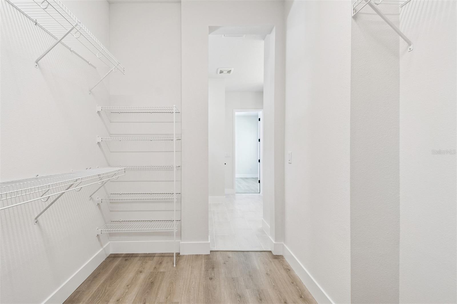 Image 26 of 42 For 7267 Kodiak Lane