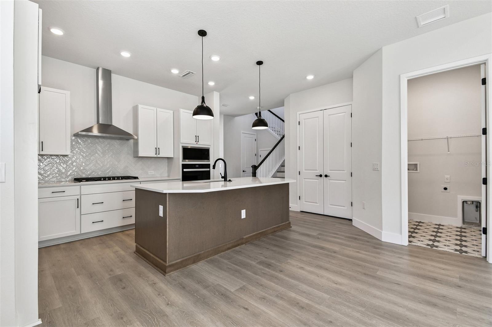 Image 7 of 42 For 7267 Kodiak Lane