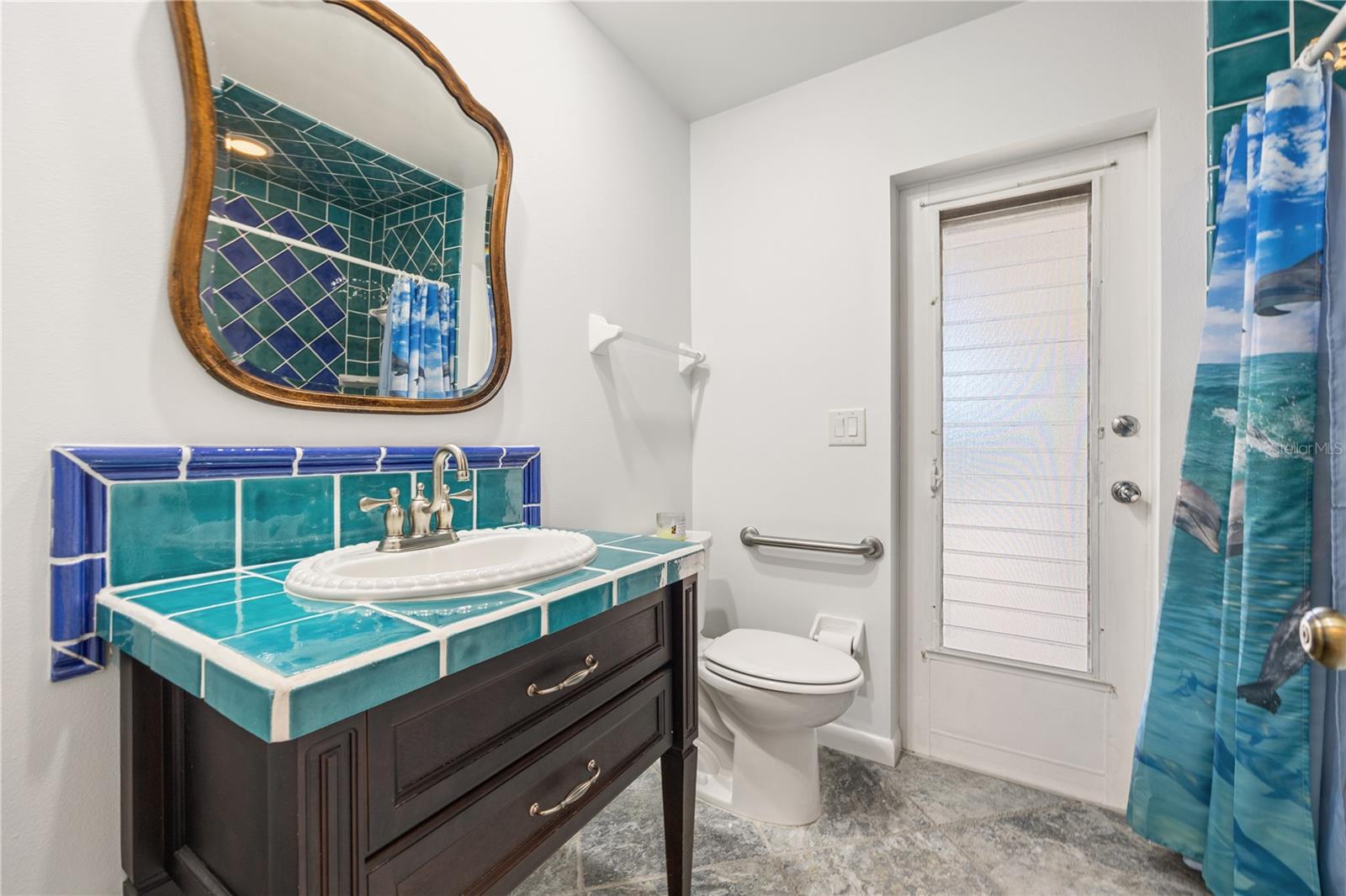 Image 16 of 39 For 702 36th Street