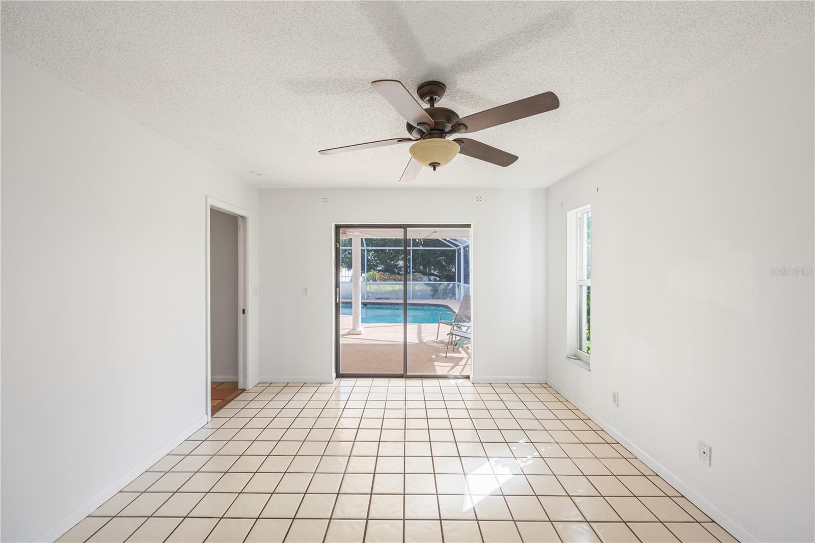 Image 20 of 39 For 702 36th Street