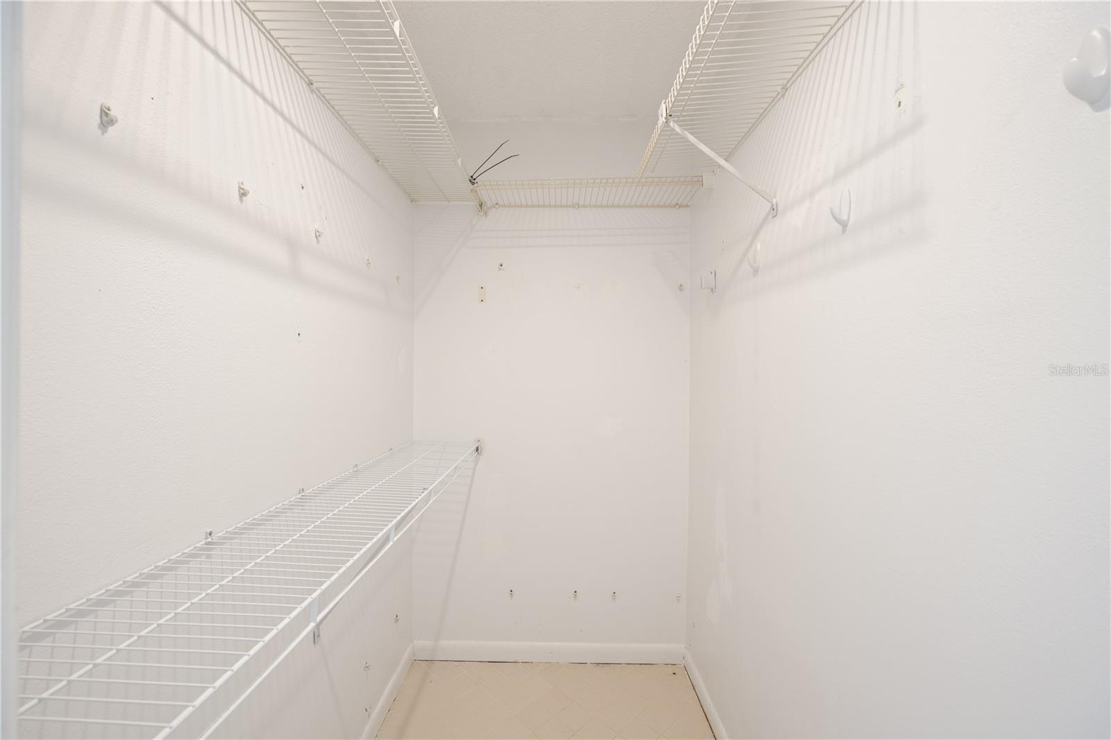 Image 22 of 39 For 702 36th Street