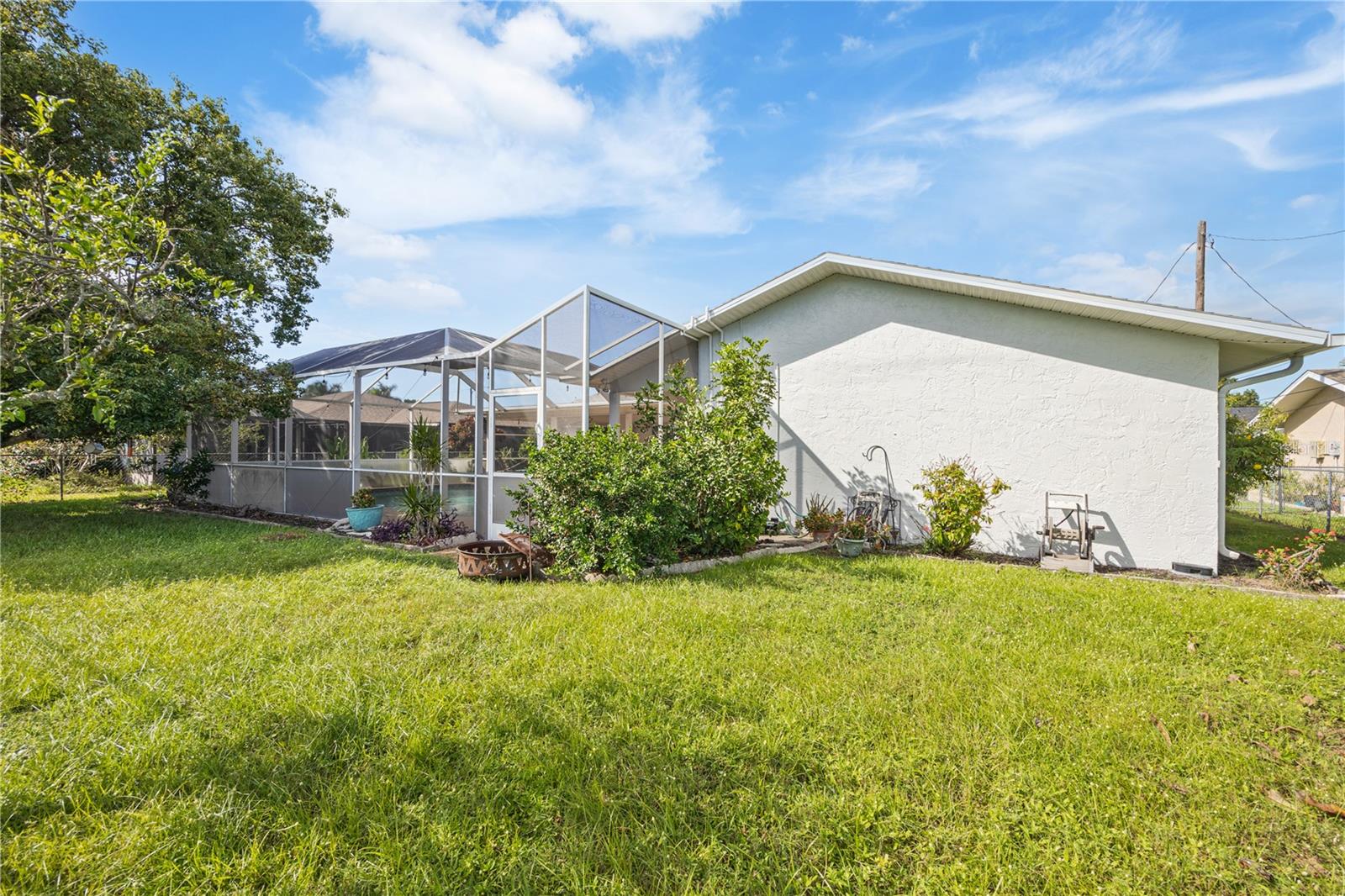 Image 28 of 39 For 702 36th Street