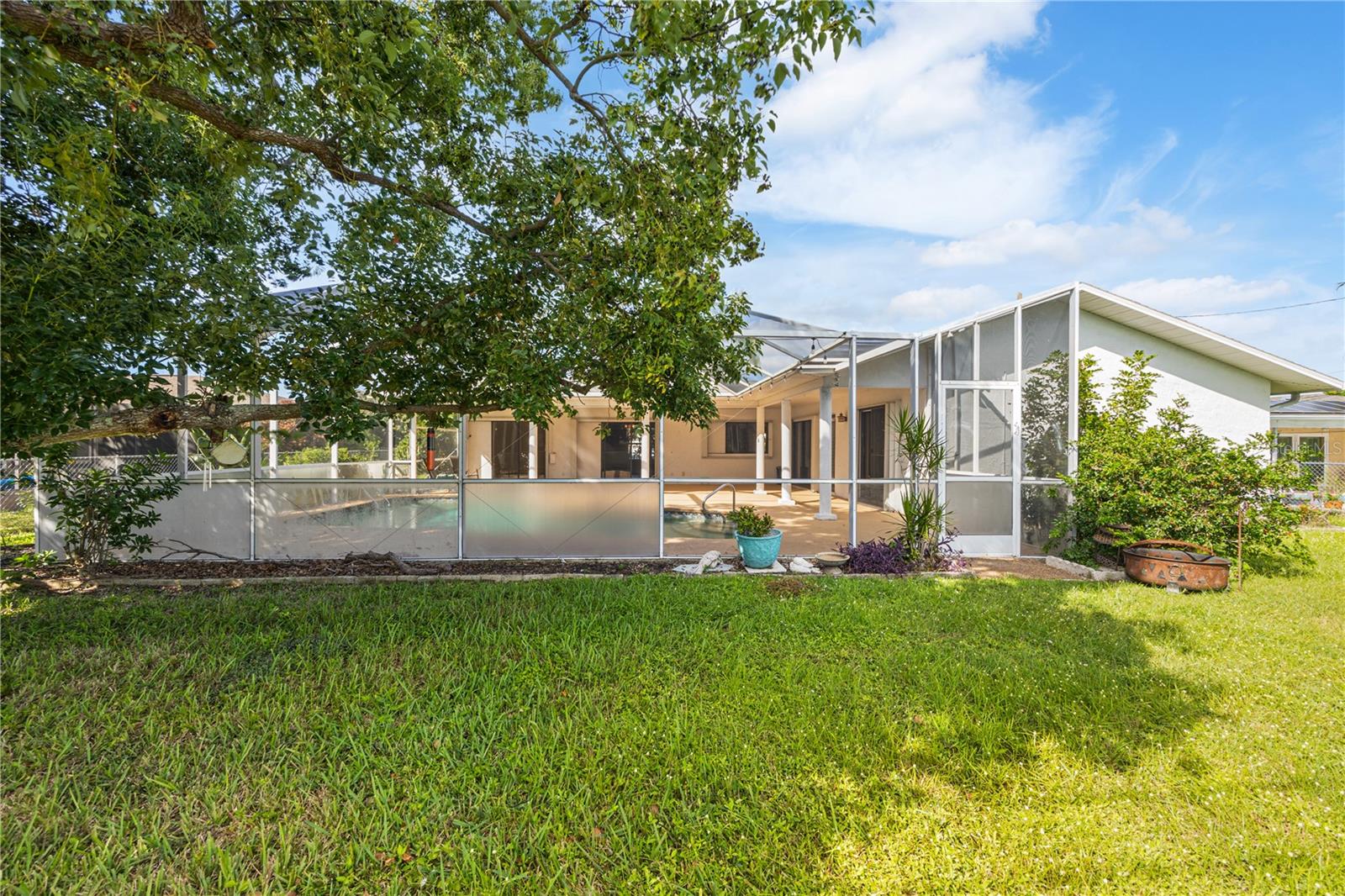 Image 29 of 39 For 702 36th Street