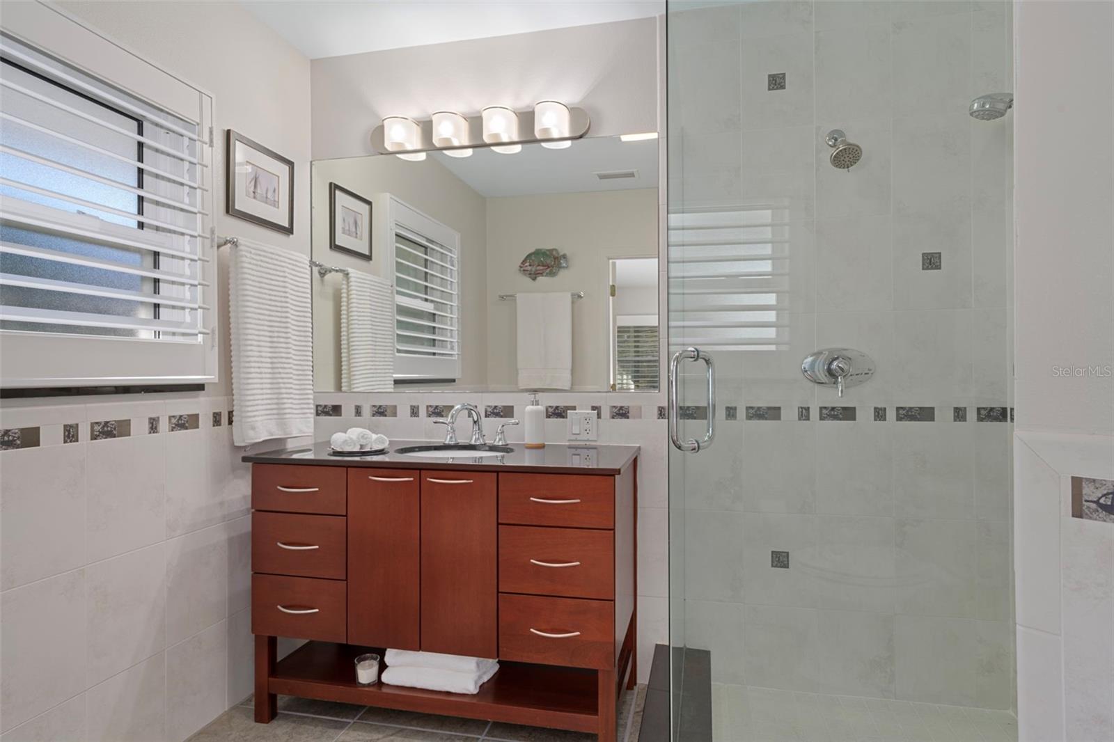 Image 26 of 36 For 105 17th Avenue Ne