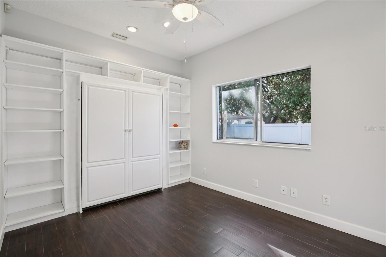 Listing photo id 8 for 1424 Ridge Shore Drive