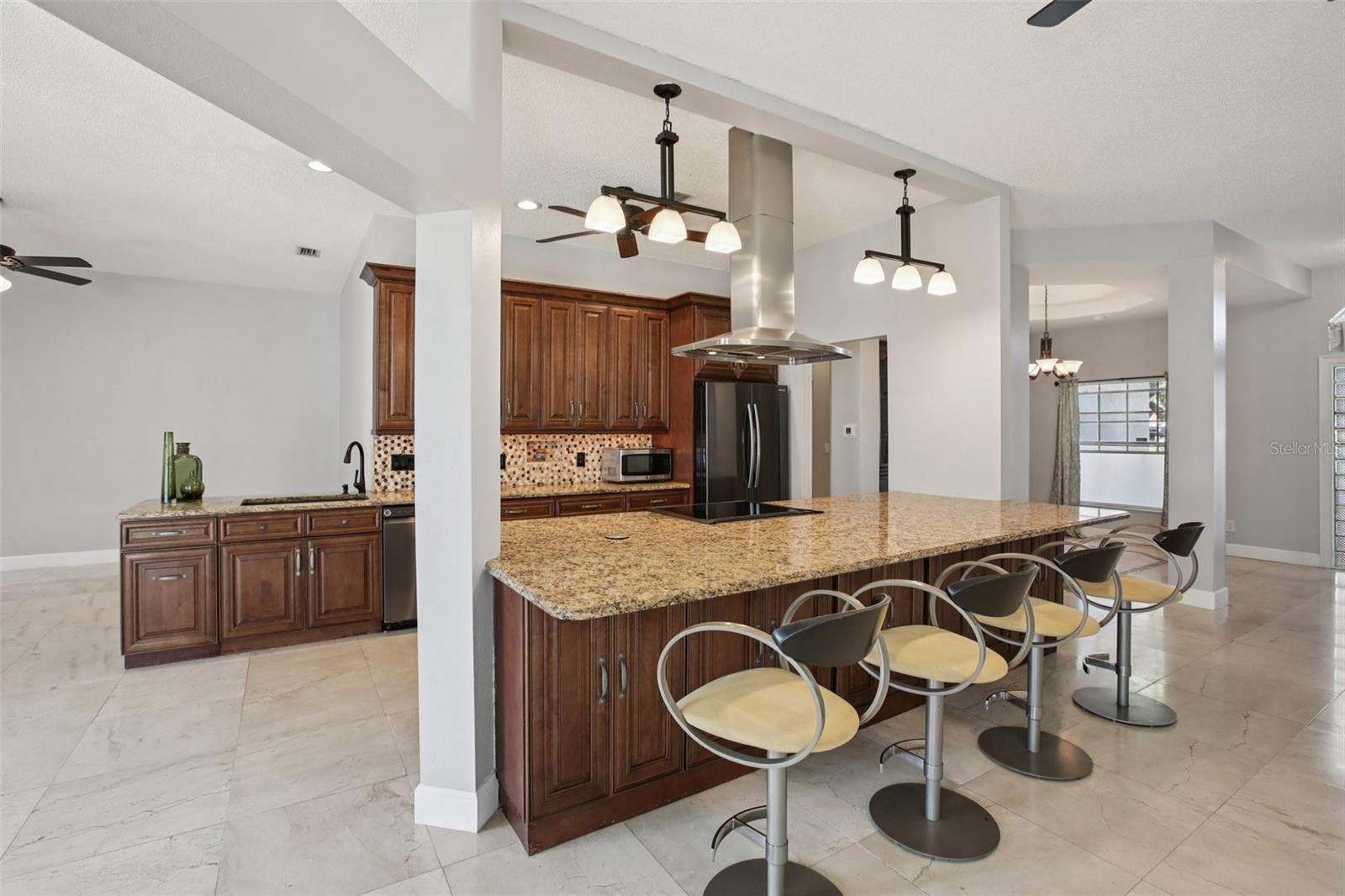 Listing photo id 31 for 1424 Ridge Shore Drive