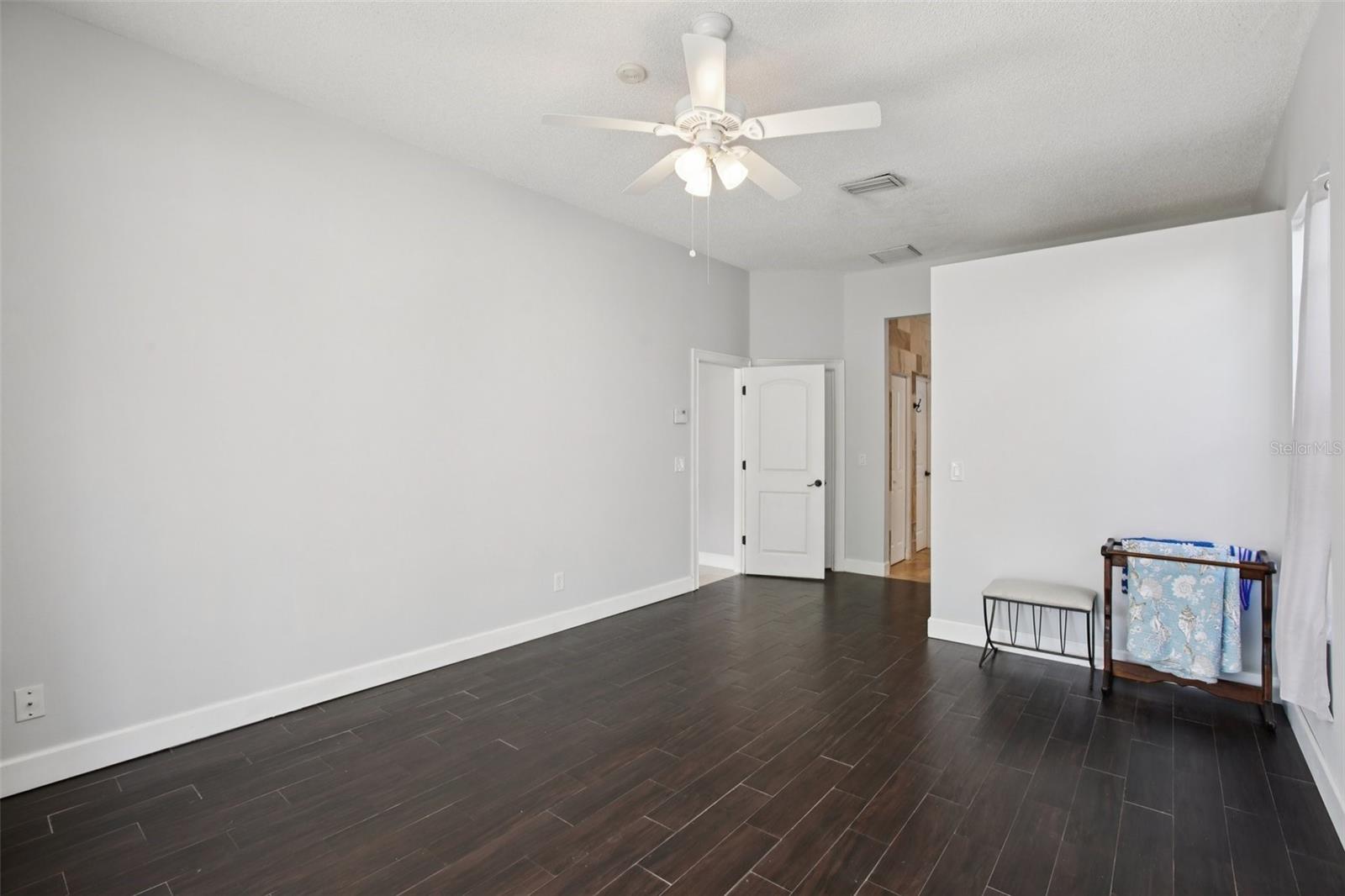 Listing photo id 37 for 1424 Ridge Shore Drive