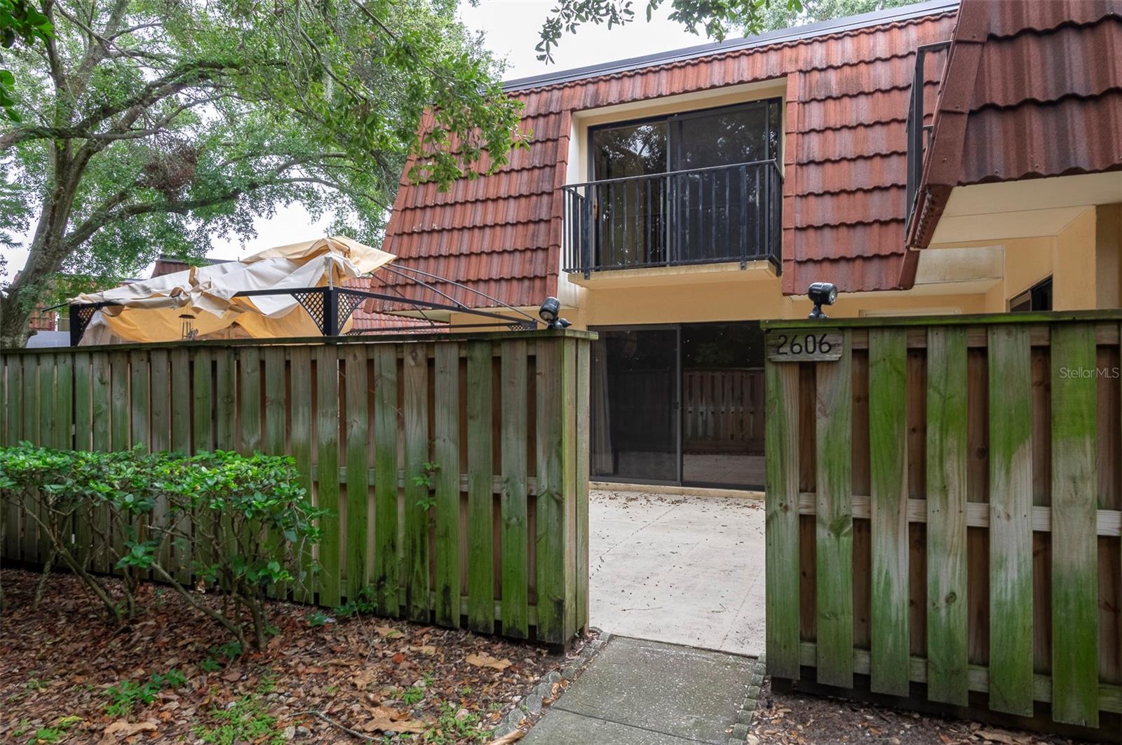 Image 2 of 46 For 2606 6th Court