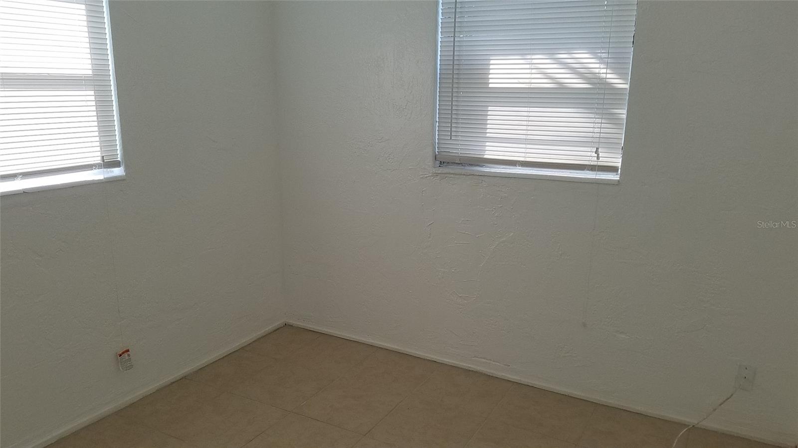 Image 4 of 9 For 626 31st Street S