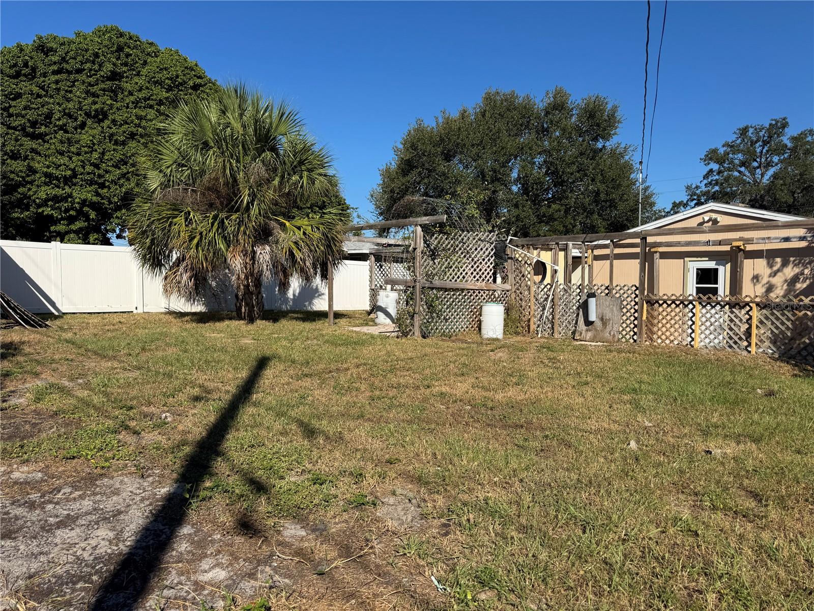 Image 18 of 23 For 1031 Mohawk Street
