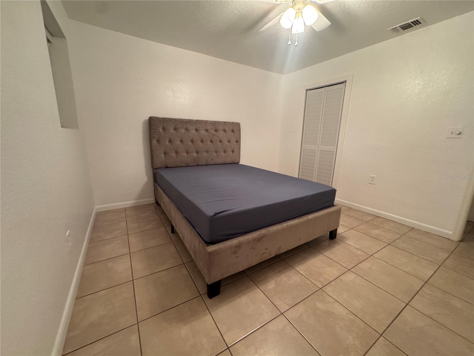 Image 24 of 27 For 1031 Mohawk Street