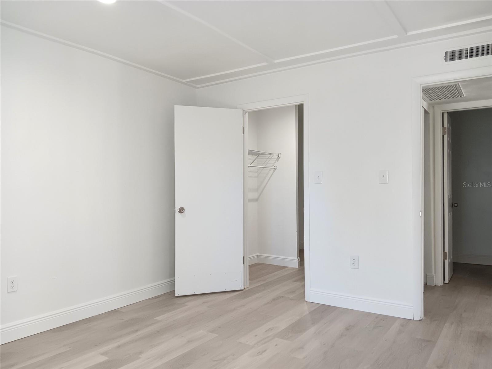 Image 8 of 18 For 885 Beltrees Street 1