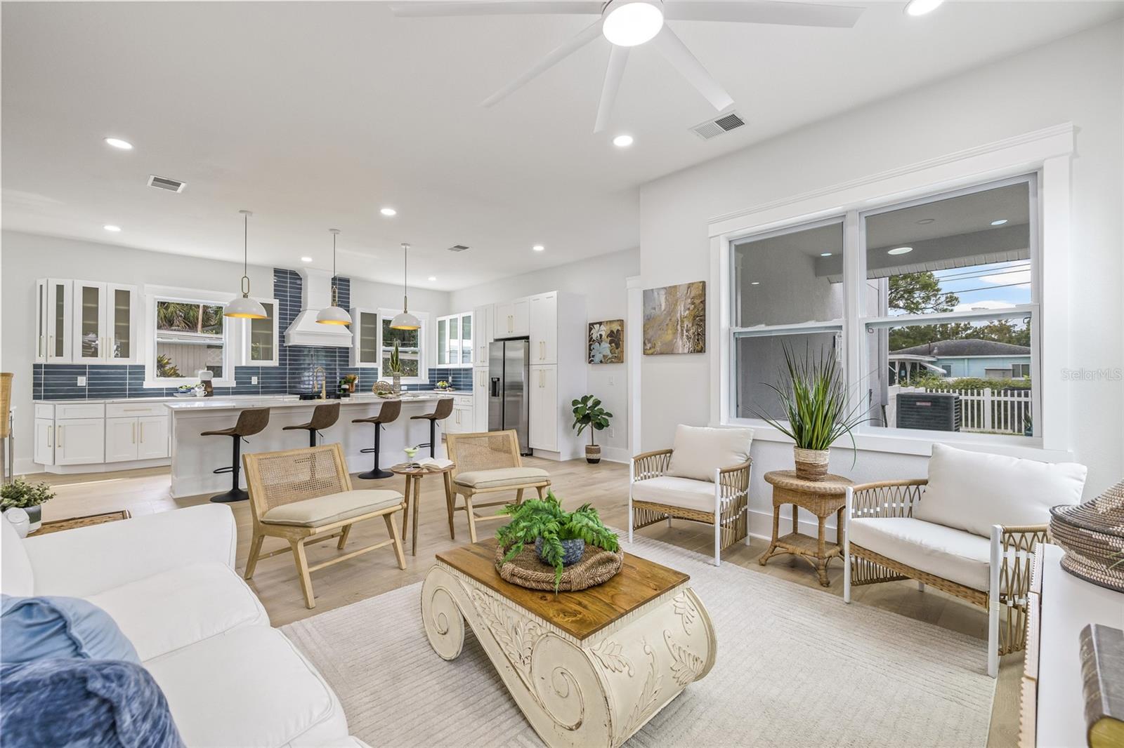 Image 19 of 49 For 726 52nd Avenue N