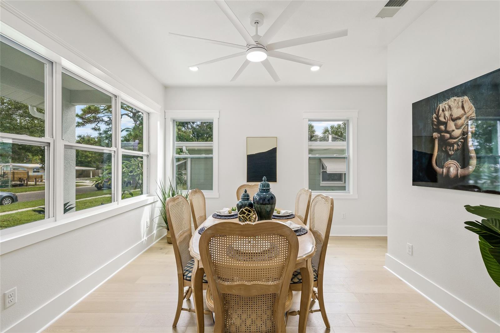 Image 20 of 49 For 726 52nd Avenue N