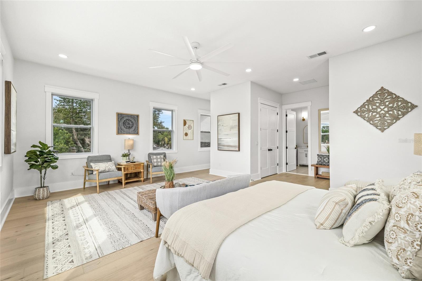 Image 31 of 49 For 726 52nd Avenue N