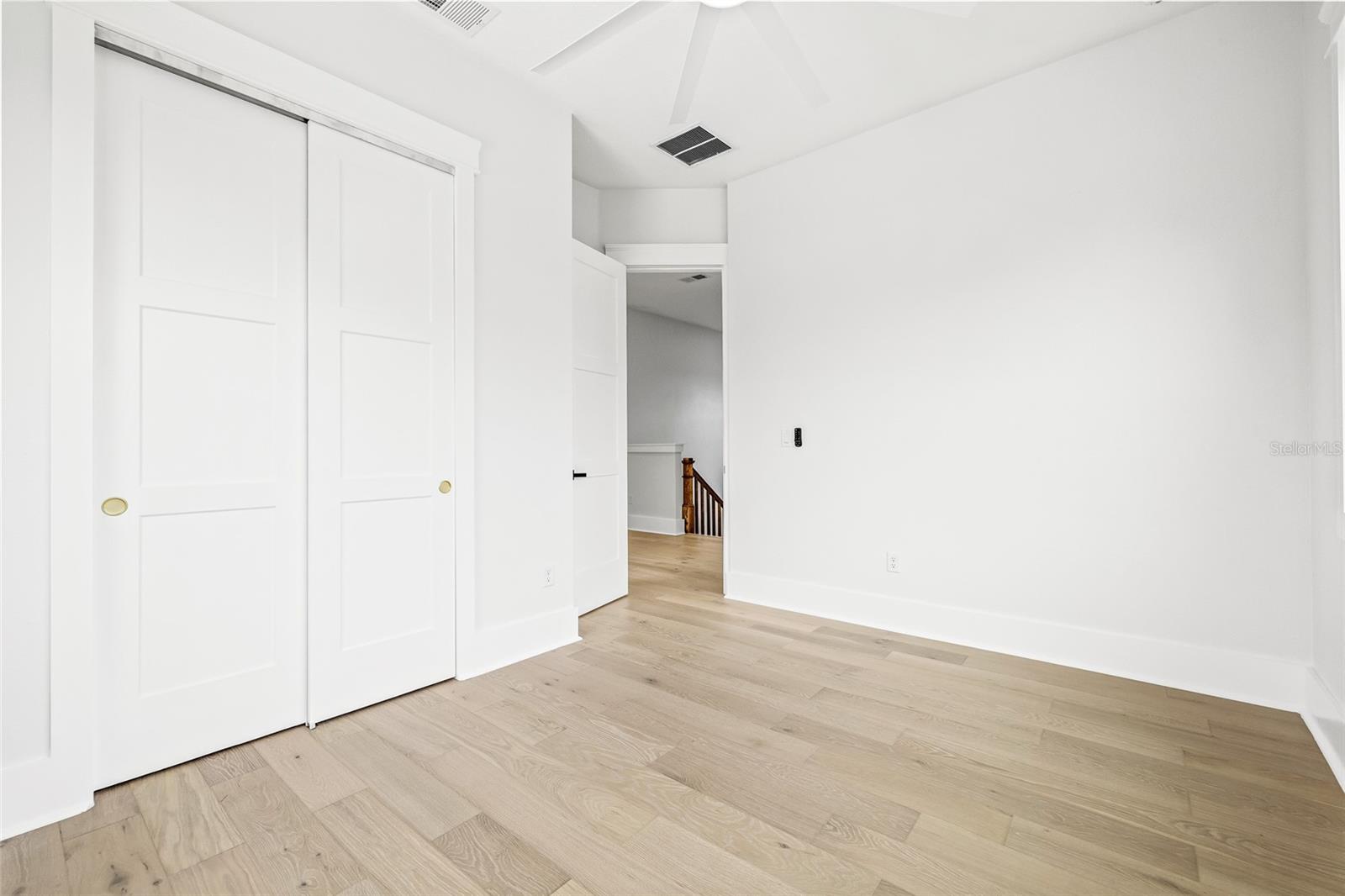 Image 42 of 49 For 726 52nd Avenue N