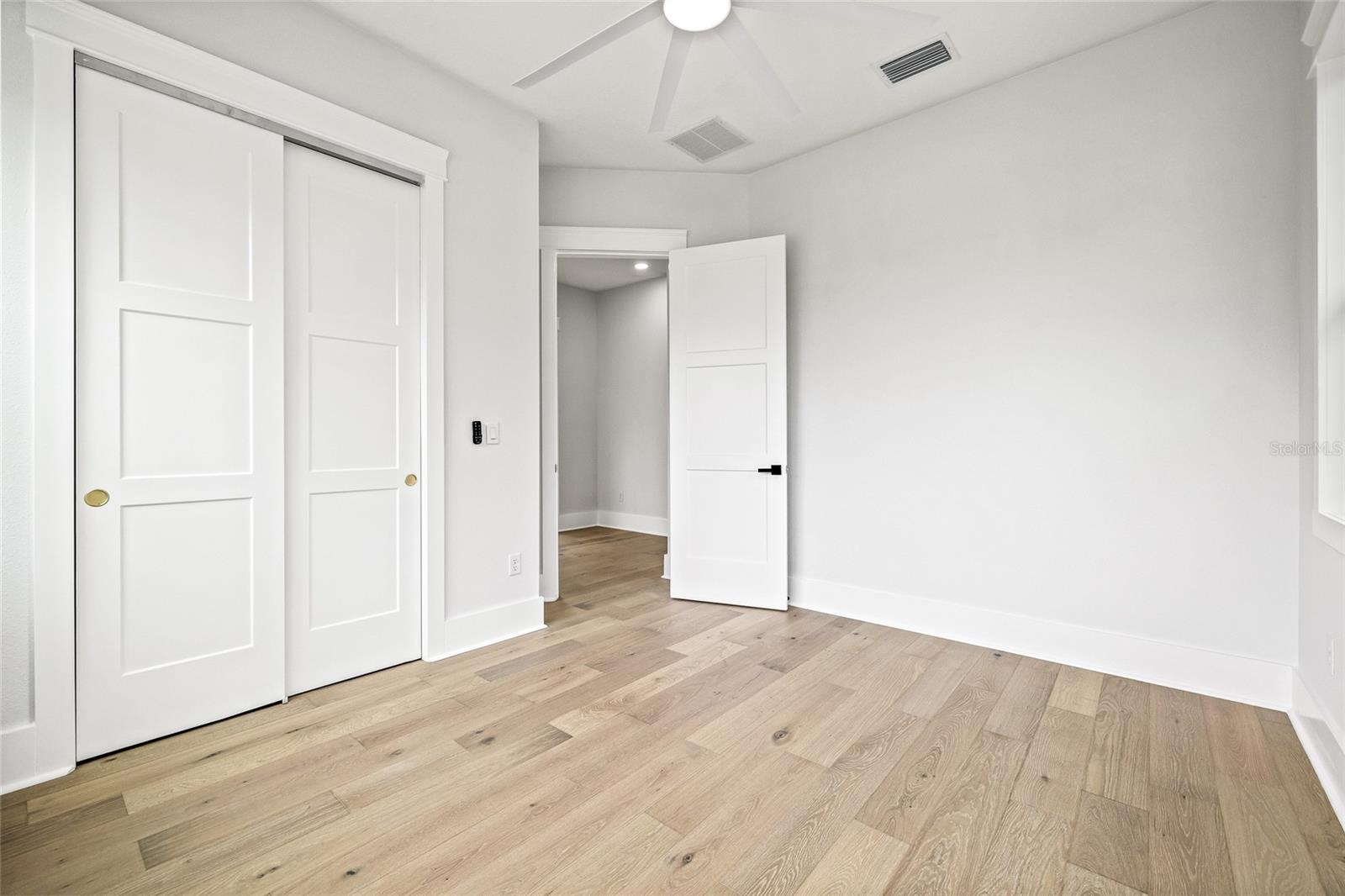 Image 45 of 49 For 726 52nd Avenue N