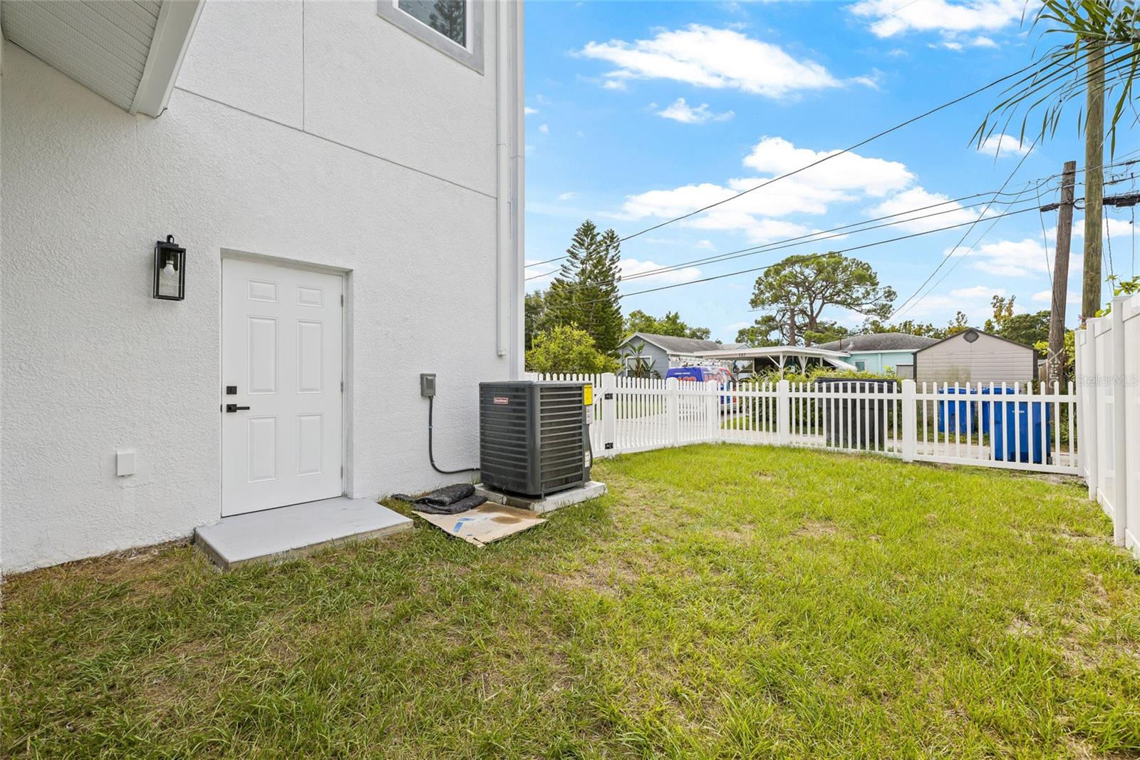 Image 48 of 49 For 726 52nd Avenue N