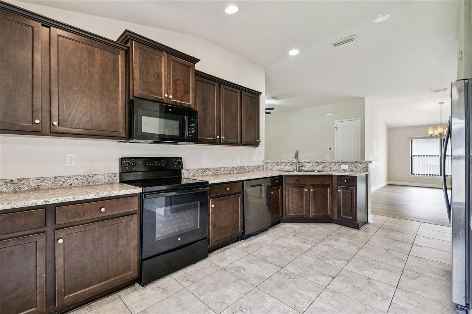 Image 47 of 100 For 8910 52nd Avenue E