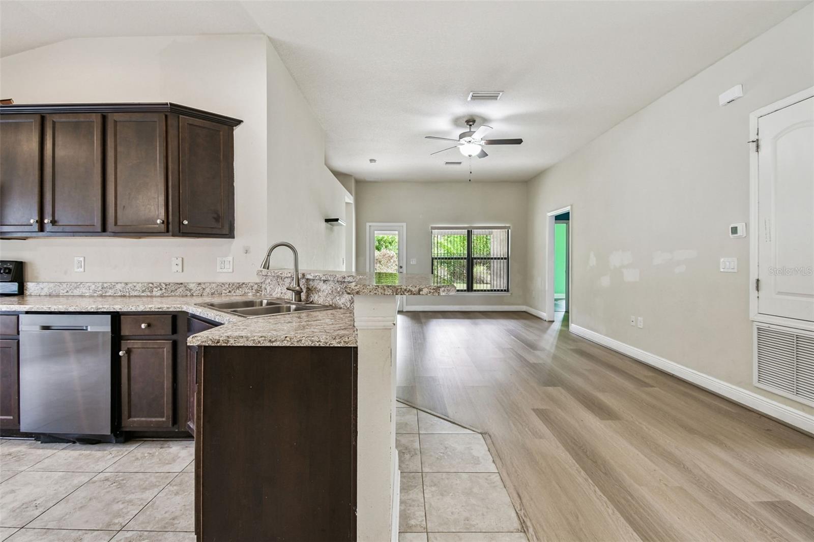 Image 49 of 100 For 8910 52nd Avenue E