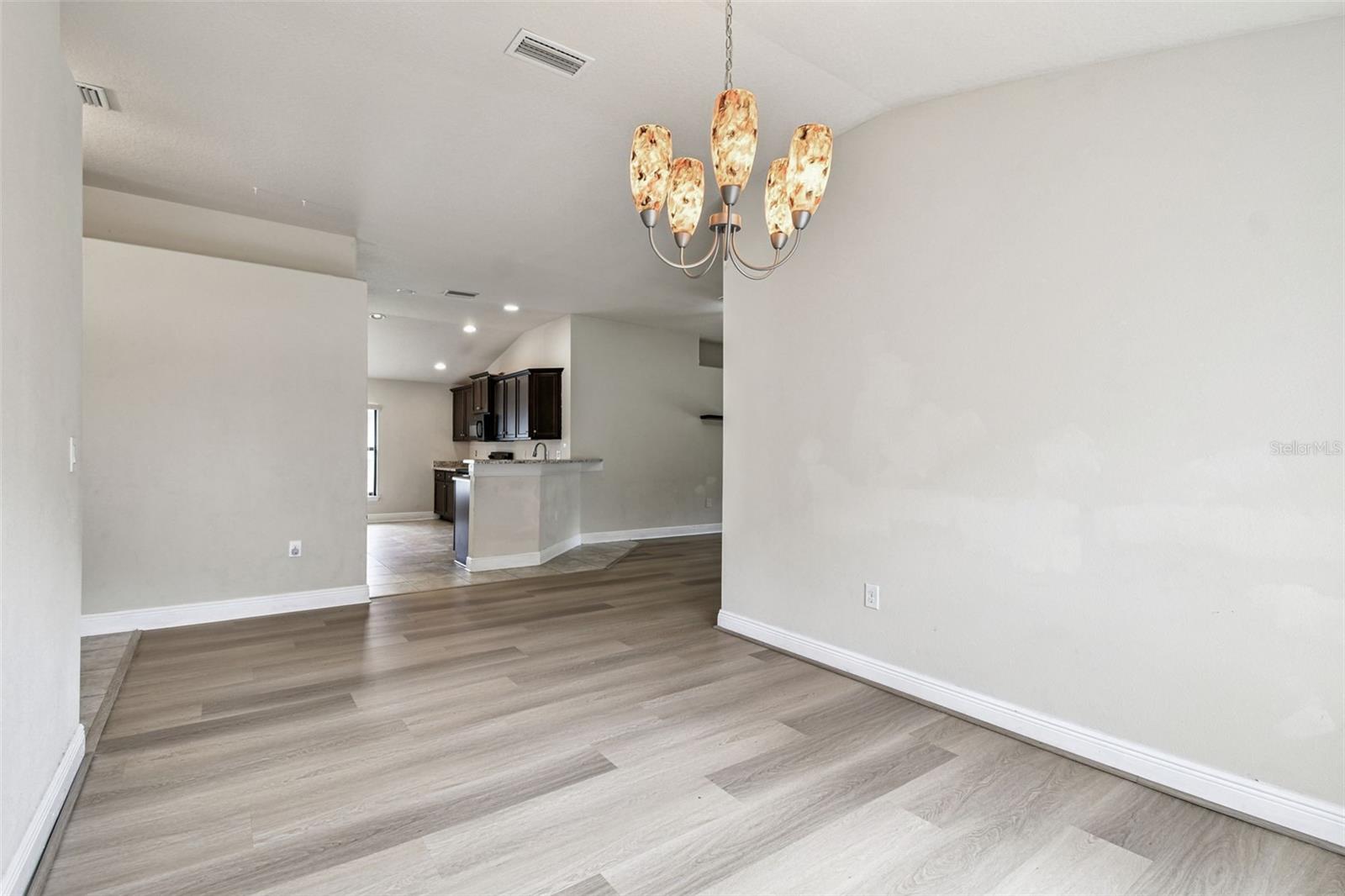 Image 52 of 100 For 8910 52nd Avenue E