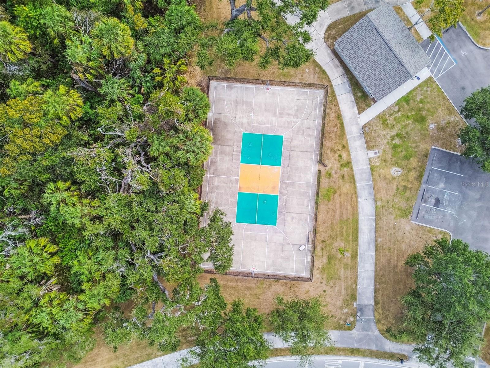 Image 6 of 100 For 8910 52nd Avenue E