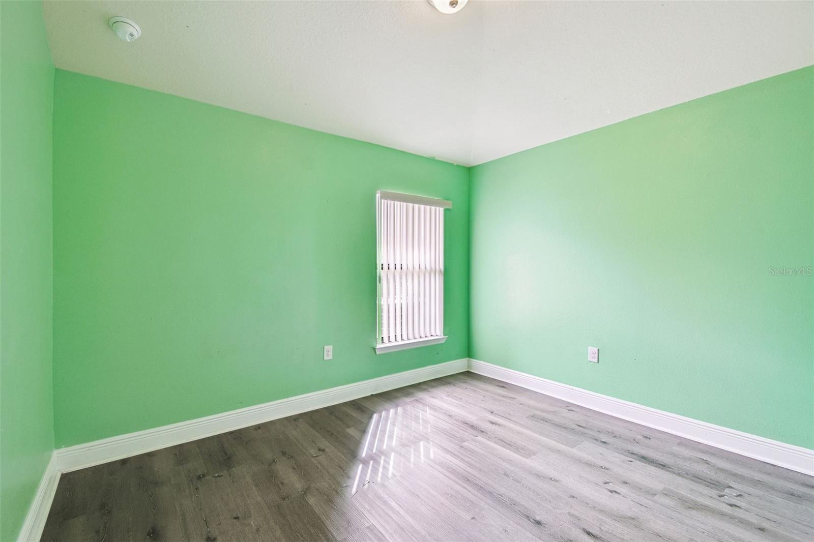 Image 77 of 100 For 8910 52nd Avenue E