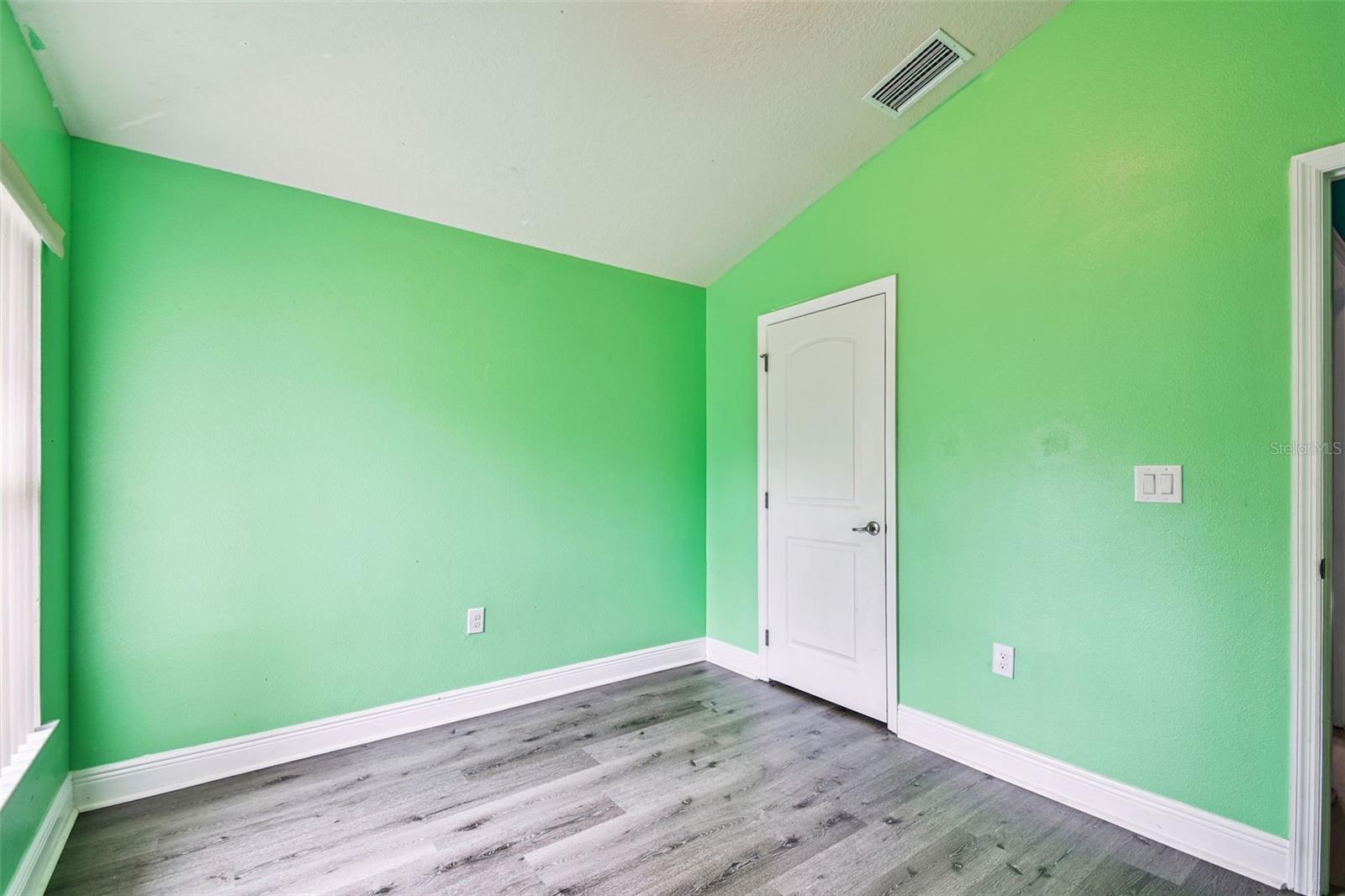 Image 78 of 100 For 8910 52nd Avenue E