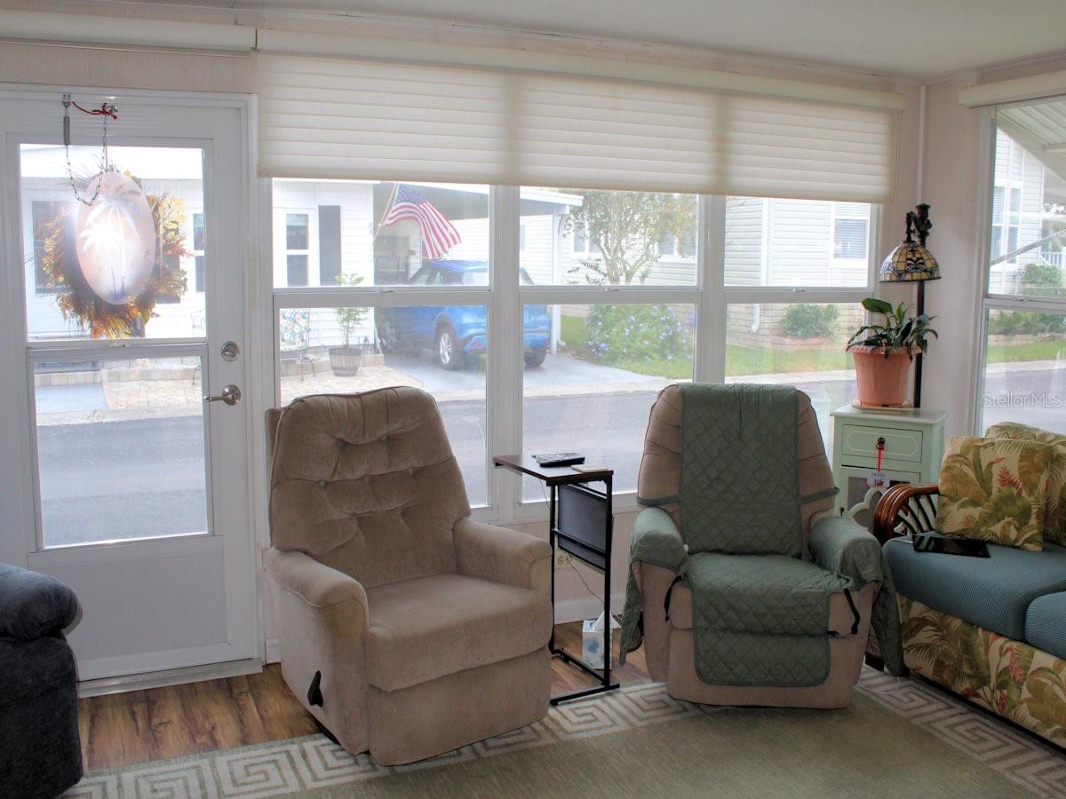 Image 8 of 16 For 69 Thatch Palm Street E