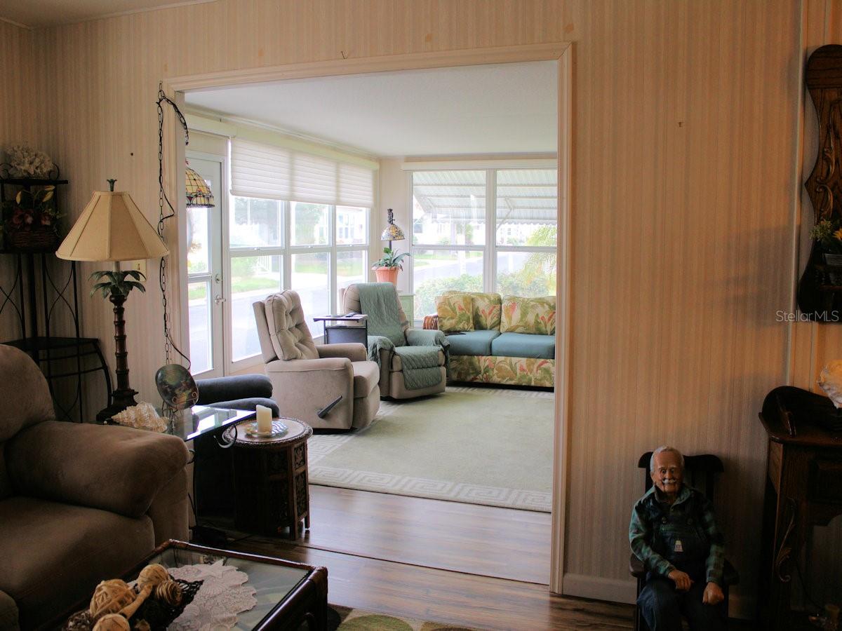 Image 9 of 16 For 69 Thatch Palm Street E