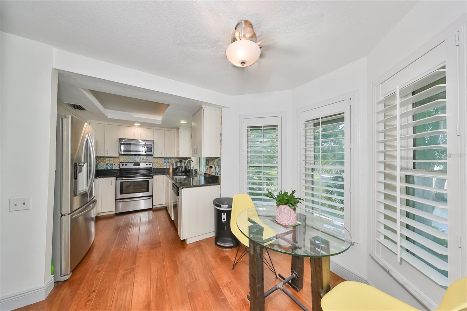 Image 10 of 28 For 3095 Landmark Boulevard 2005