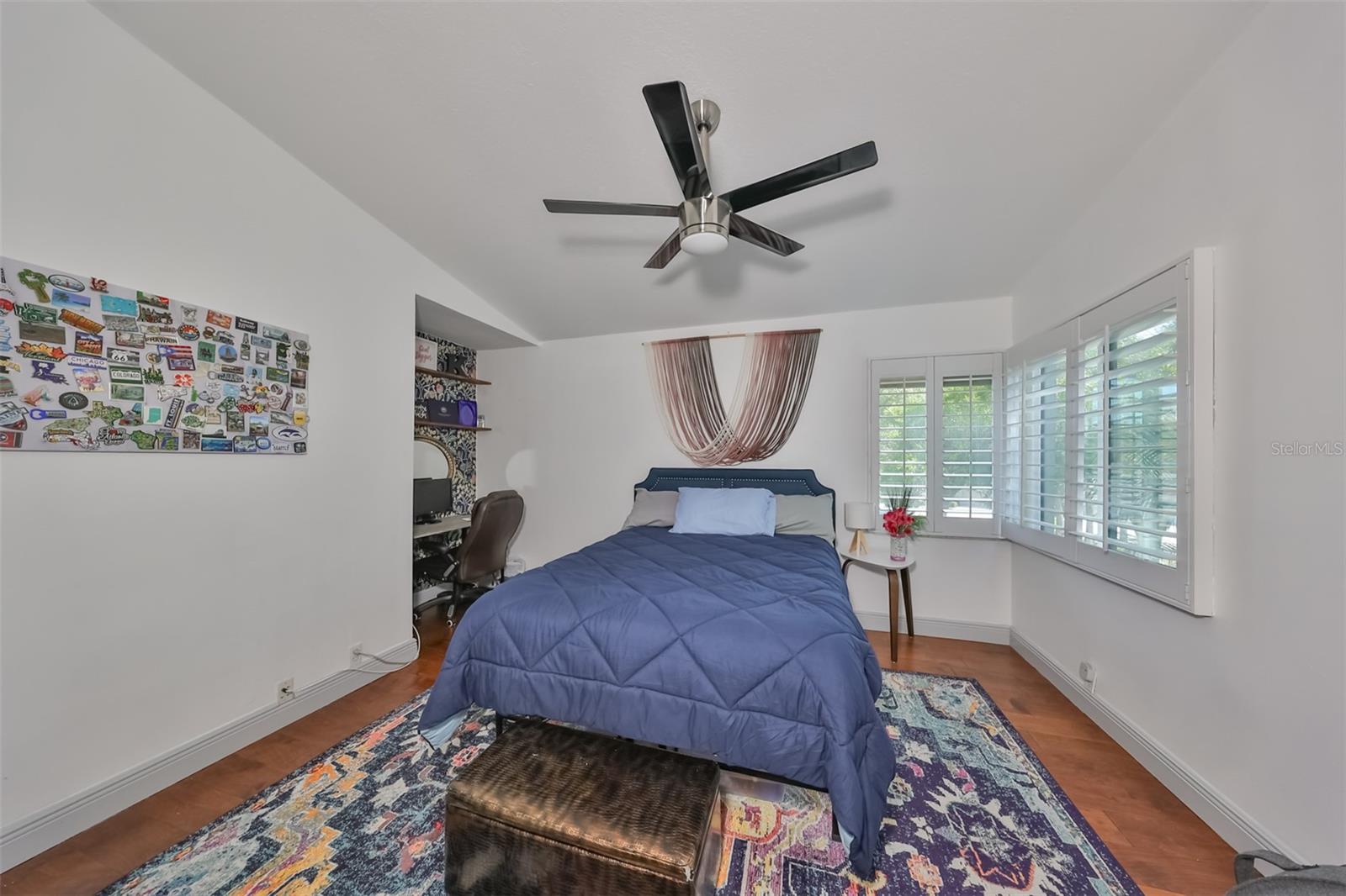 Image 18 of 28 For 3095 Landmark Boulevard 2005