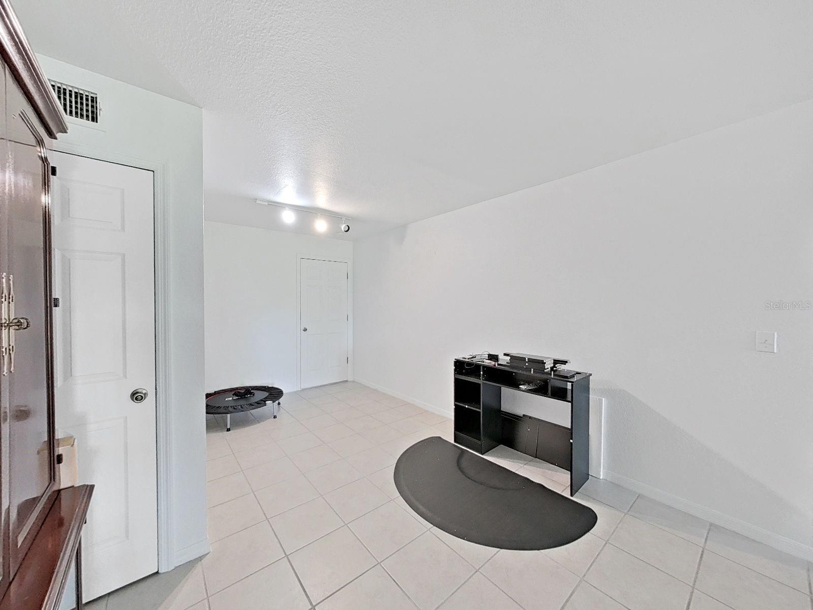 Image 43 of 55 For 9802 Indian Key Trail 89