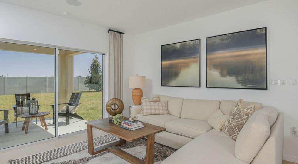 Listing photo id 5 for 13602 Tropical Breeze Way