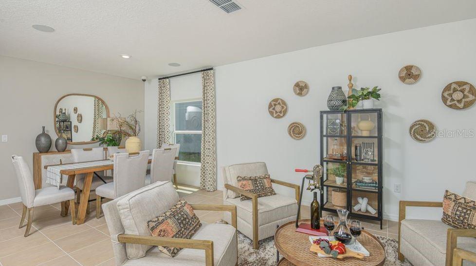 Listing photo id 6 for 13602 Tropical Breeze Way