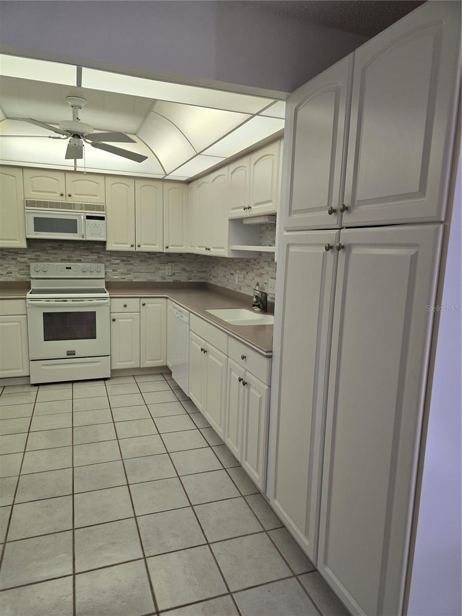 Image 9 of 30 For 411 Bayshore Boulevard 1