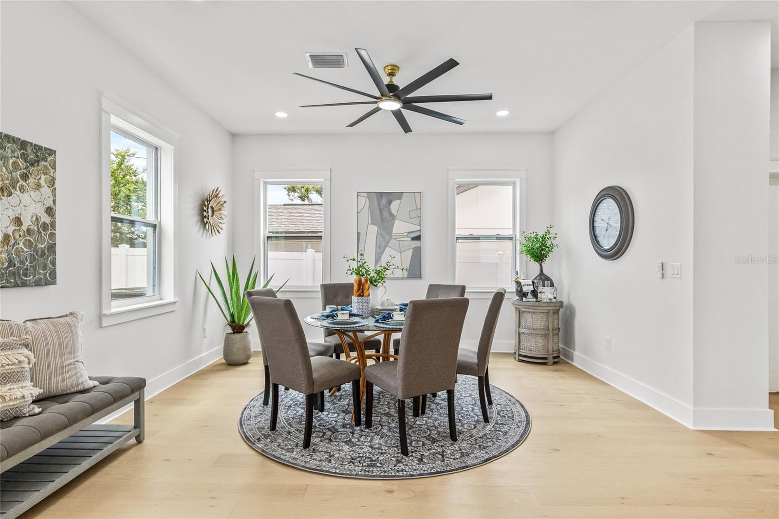 Image 18 of 38 For 745 31st Avenue N