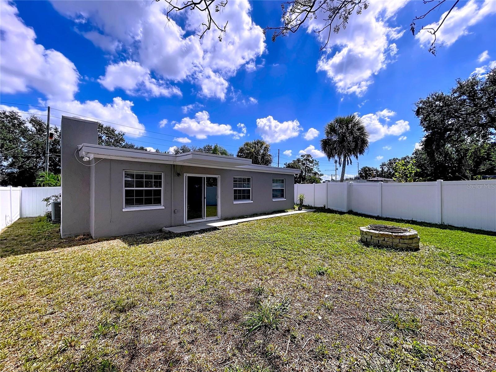Image 5 of 90 For 6296 62nd Street N