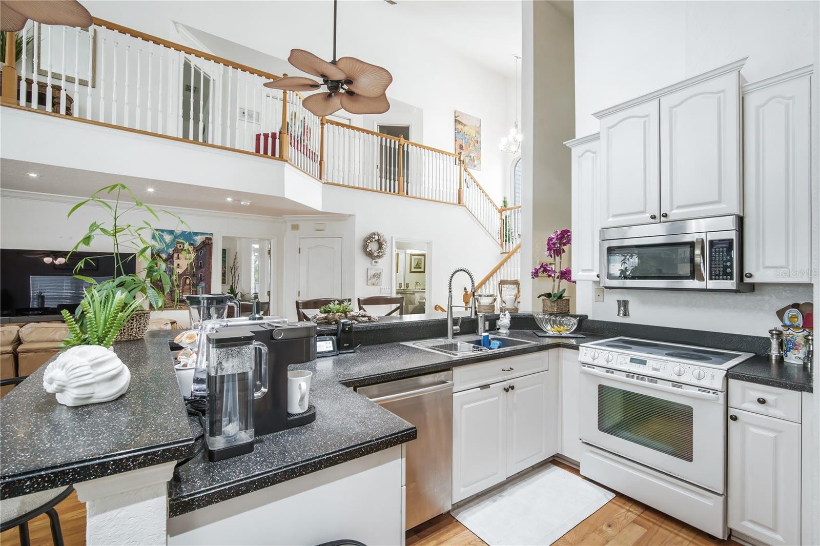 Image 16 of 44 For 5568 Frances Avenue