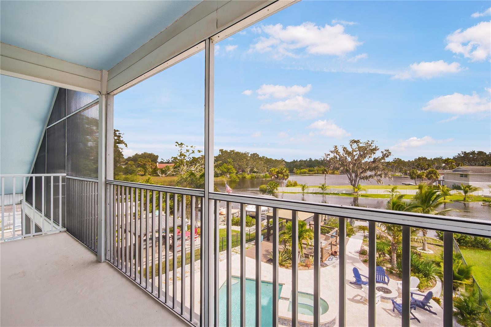 Image 23 of 44 For 5568 Frances Avenue