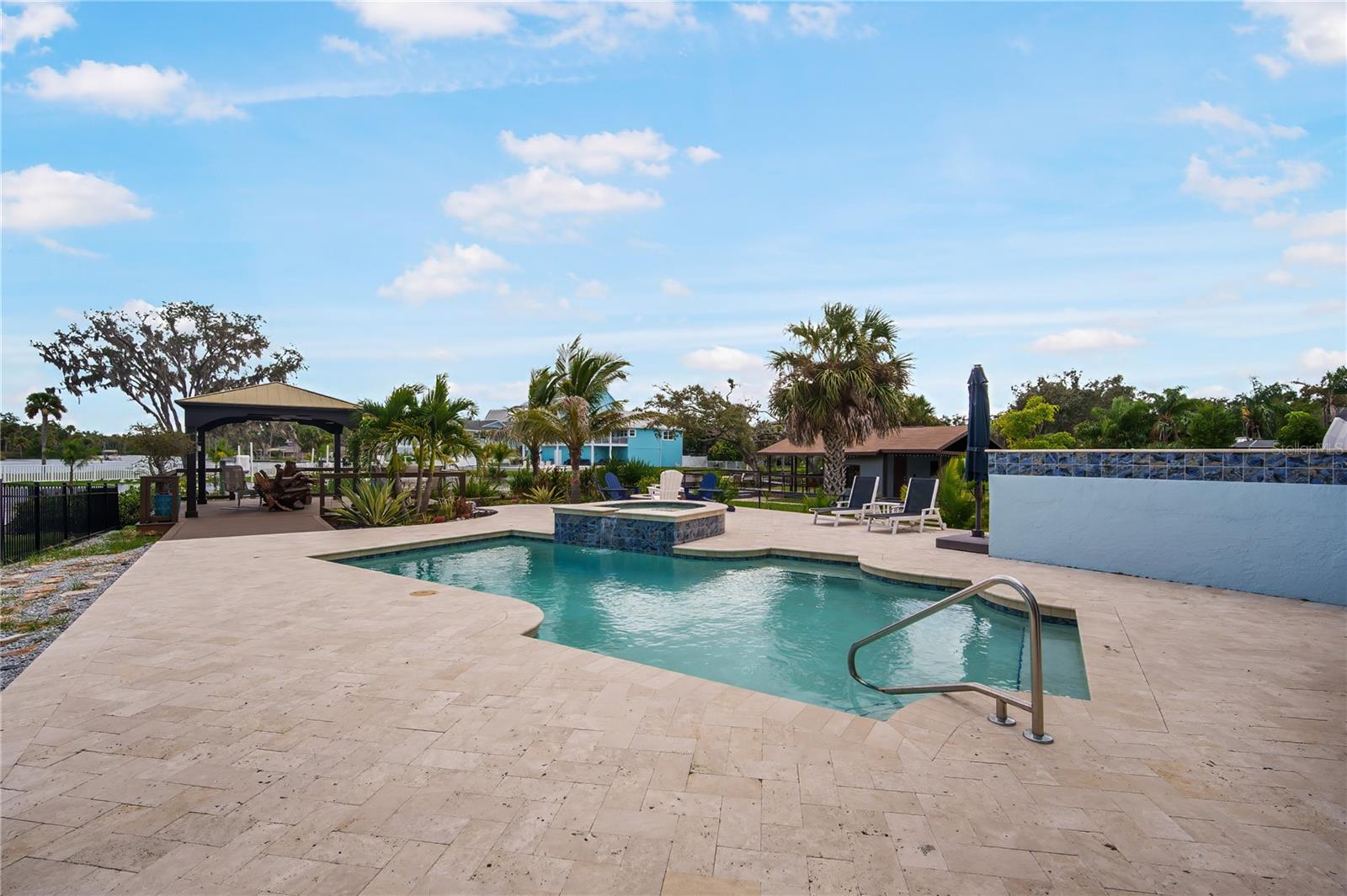 Image 28 of 44 For 5568 Frances Avenue