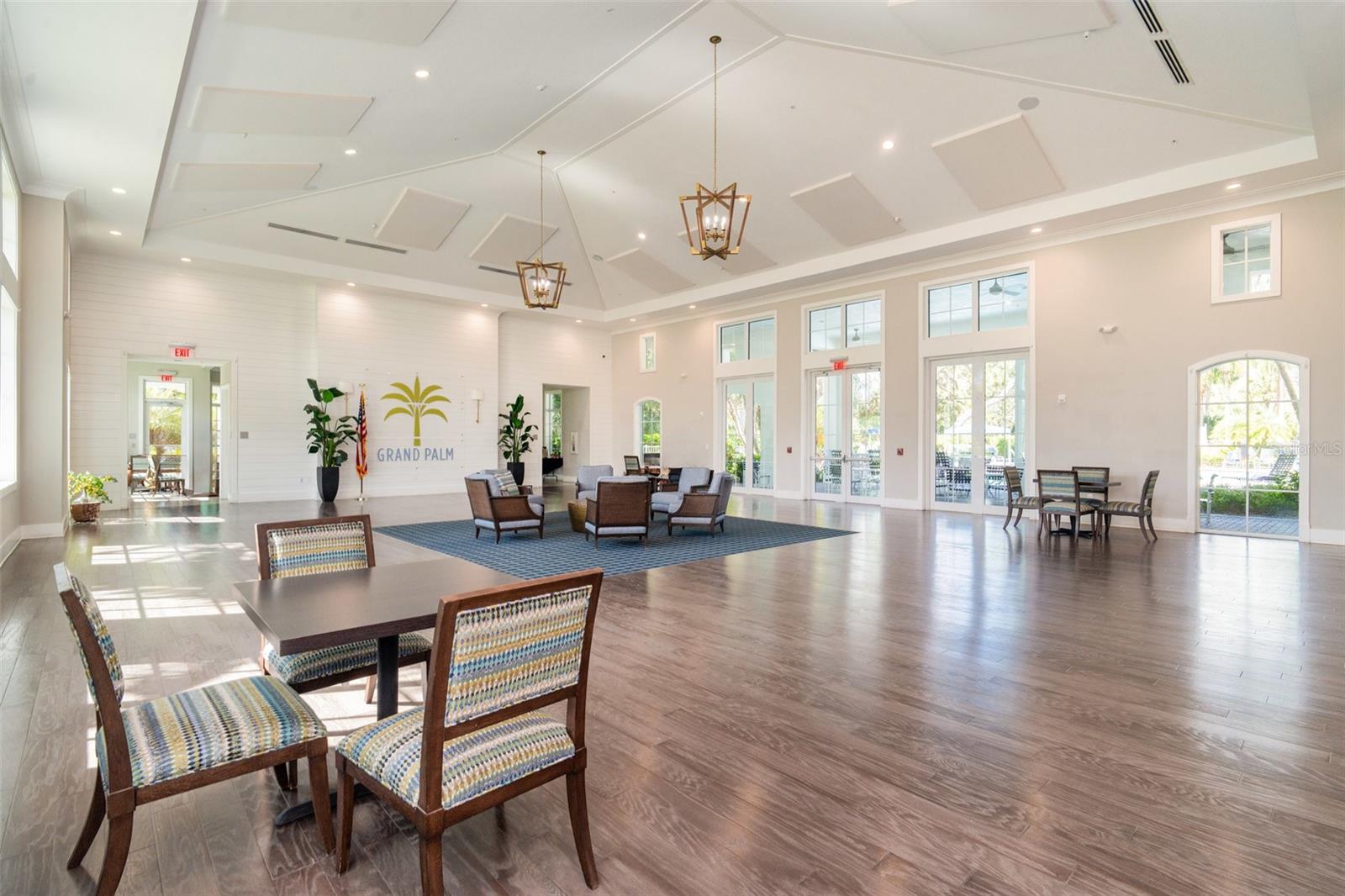 Image 30 of 43 For 12674 Shimmering Oak Circle