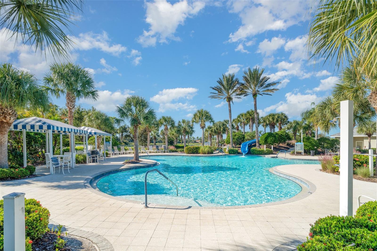 Image 33 of 43 For 12674 Shimmering Oak Circle