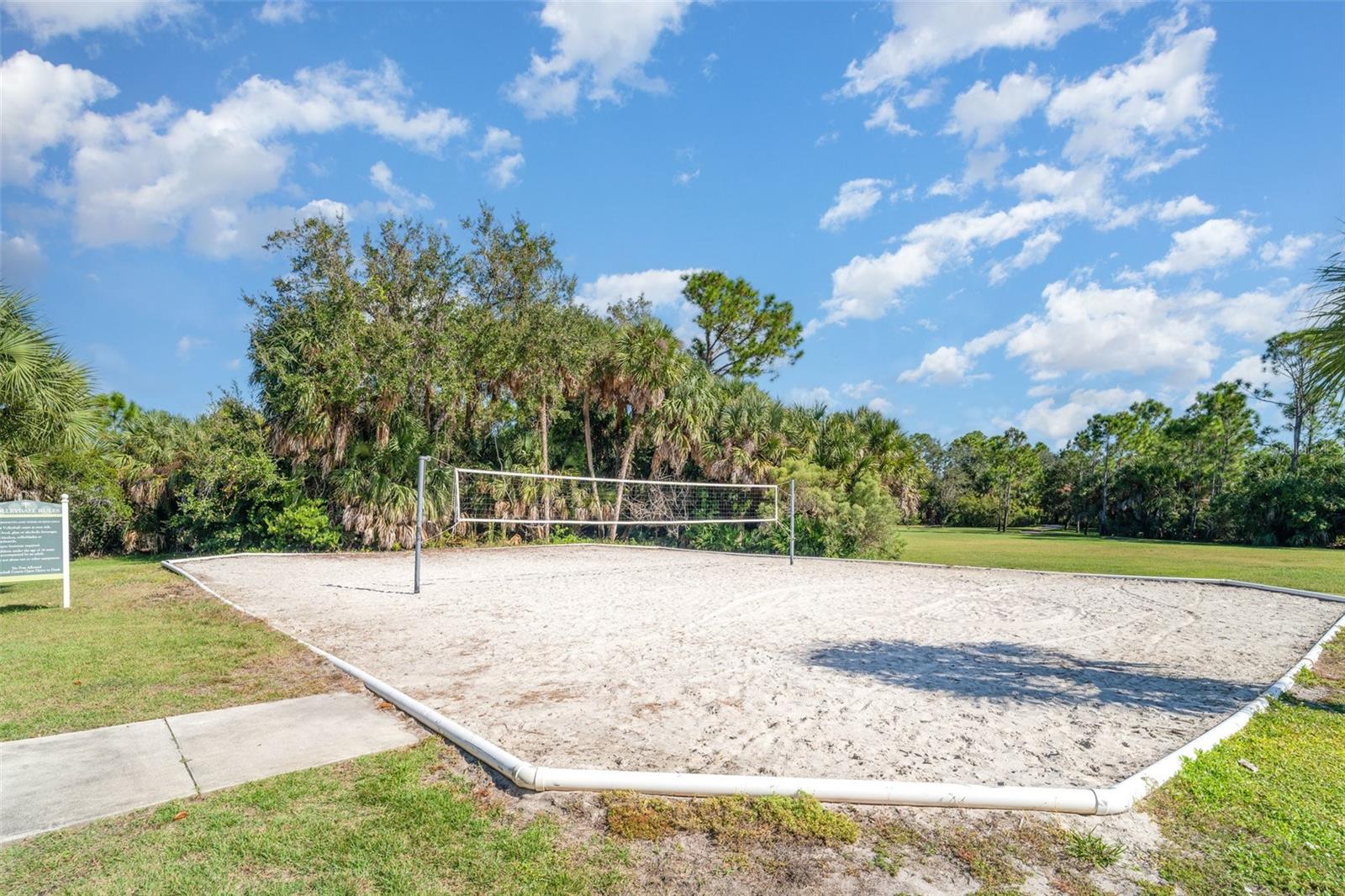 Image 37 of 43 For 12674 Shimmering Oak Circle